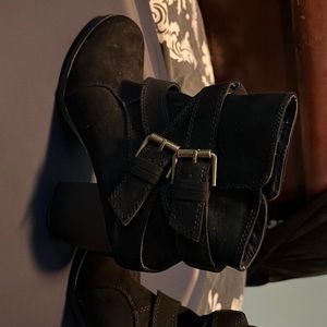 American eagle booties